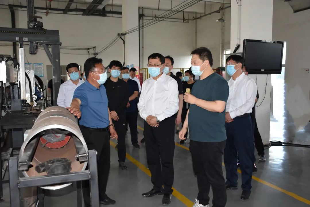 创新港领导参观-4.jpg